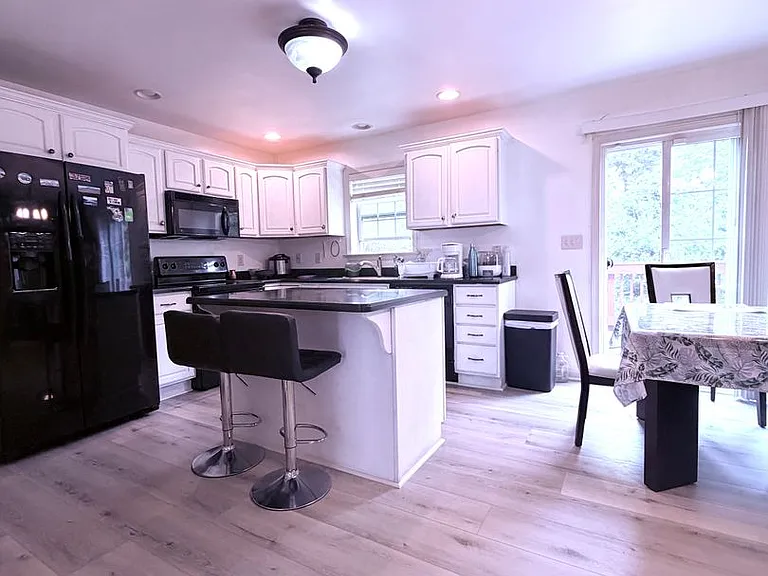 108 Schoolhouse Rd — Photo 8