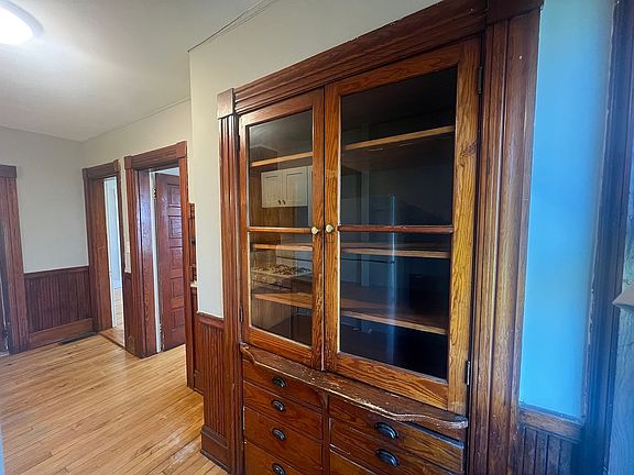 5th image of 11 Beacon St APT 101