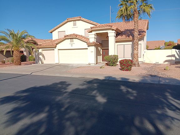Front view of home