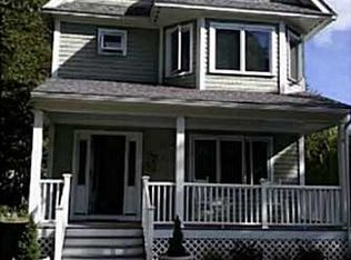 388 Shore Acres Ave, North Kingstown, RI 02852