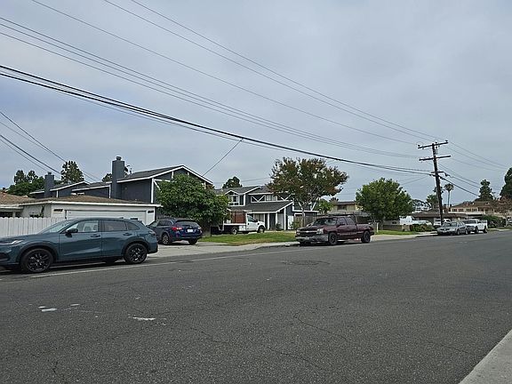 5th image of 1938 Meyer Pl