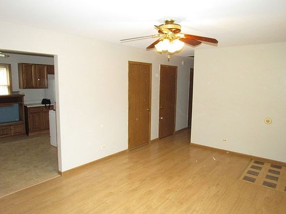 4th image of 109 Parker Ct