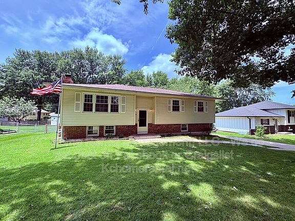 2nd image of 6012 Noland Rd