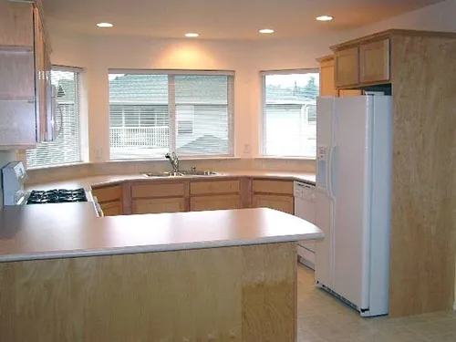 Large 2 Bed 2 Bath Condo In Walnut Grove - 1/2 Month Rent Free! Photo 1