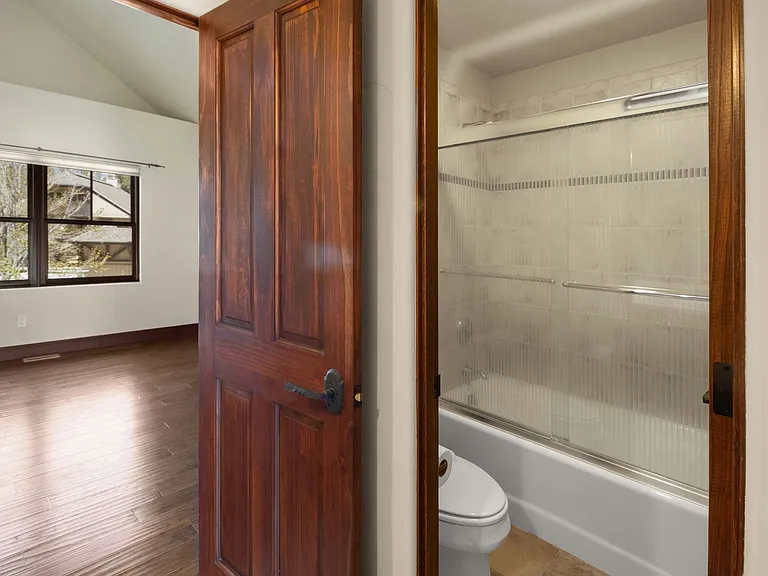 29 Primrose Rd — Photo 34
