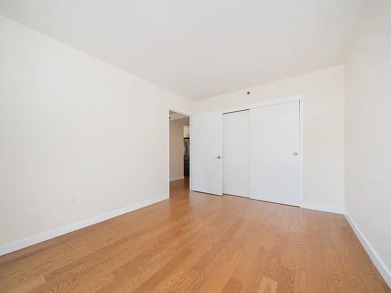 7525 153rd St #307 — Photo 9