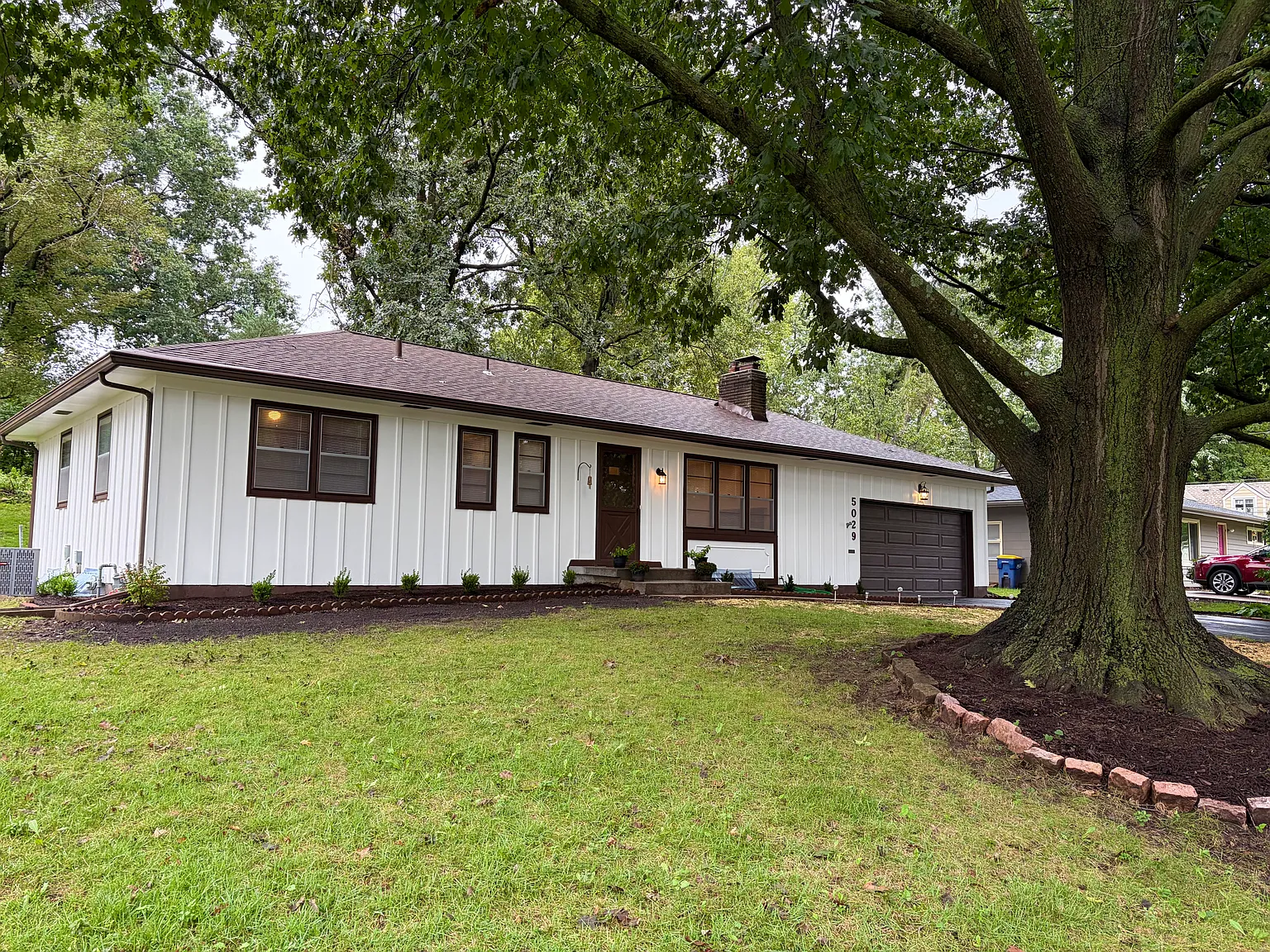 3 bed, 1.5 bath, 1591 sqft, $2,200 — Photo 1