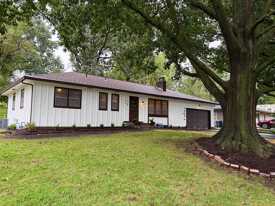 5029 W 60th Ter
