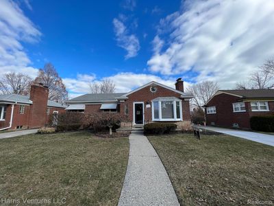 21445 Brierstone St, Harper Woods, MI, 48225