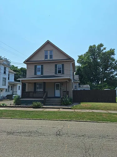 418 N Crater Ave Photo 1
