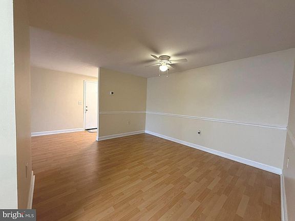 5th image of 18120 Chalet Dr #11-204