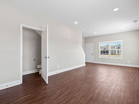 4th image of 841 Professional Park Dr #201