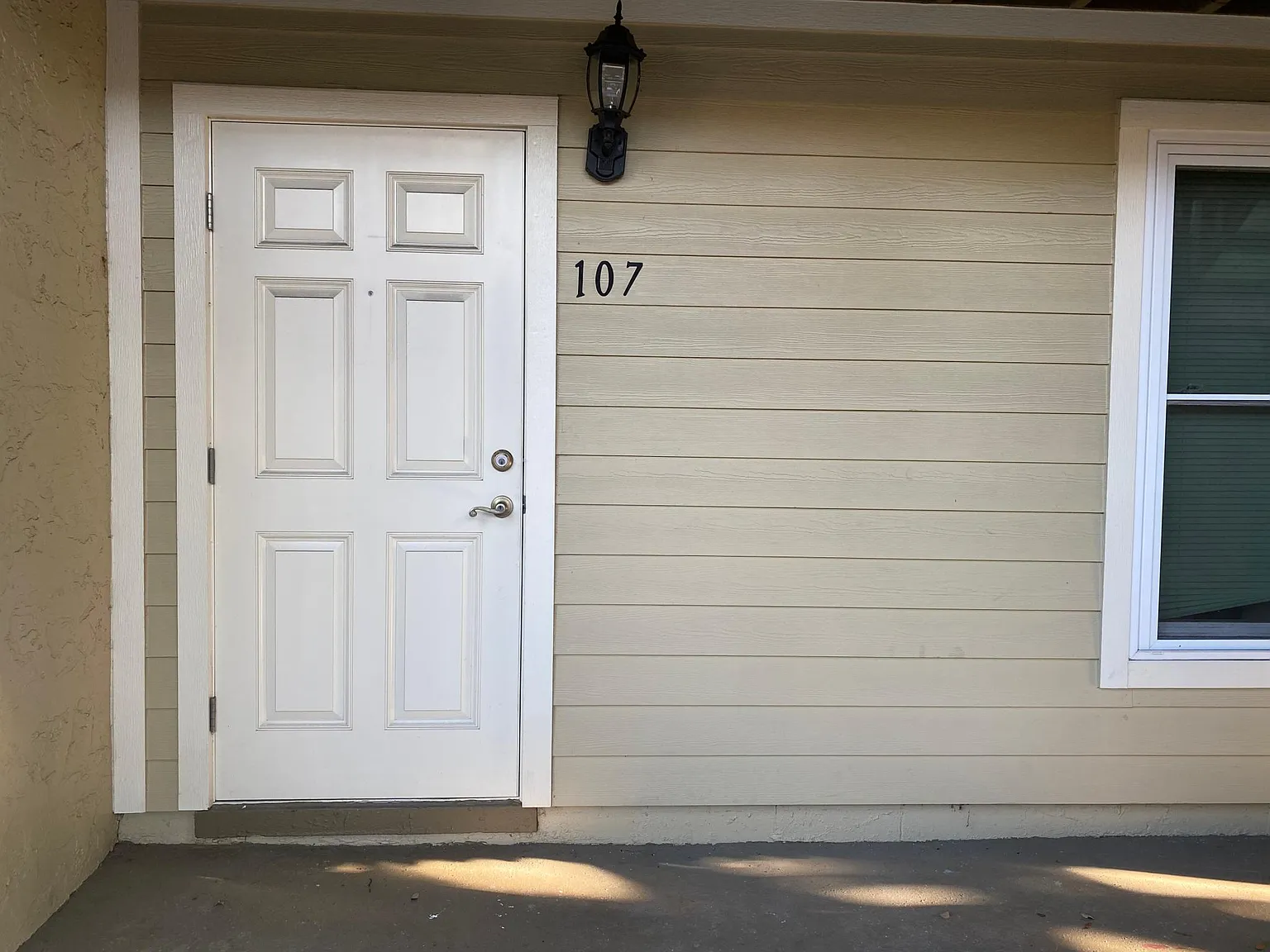 2 bed, 748 sqft, $1,800 — Photo 4