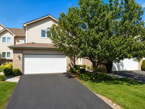 7702 Northfield Ln, Tinley Park, IL 60487
