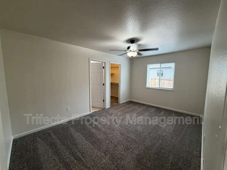 3627 Glenbarr Ct — Photo 9