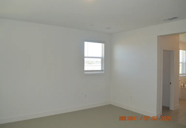 228 W Volta St — Photo 10