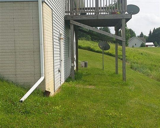 3rd image of 4380 Geneva Hwy
