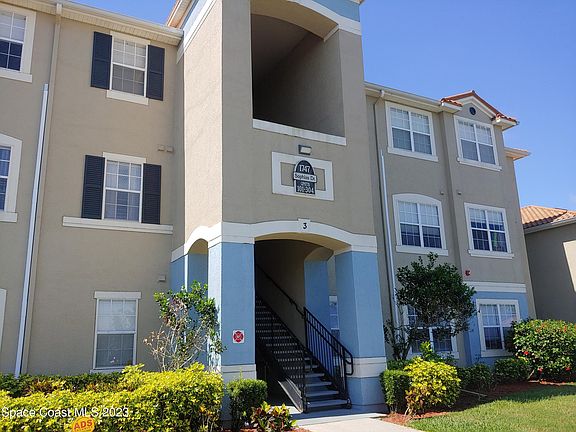 2nd image of 1747 Sophias Dr APT 204