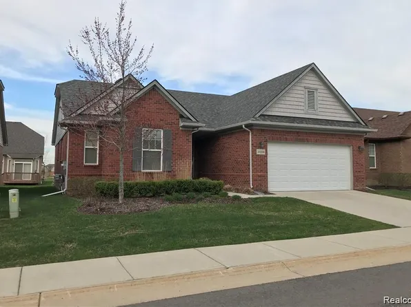 30216 Bradmore Rd, Warren, MI 48092