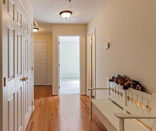 5th image of 5950 Rosecroft Pl