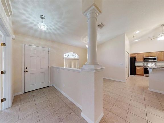 4th image of 17400 SE 124th Ct