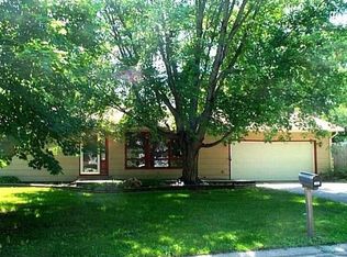 7392 Homestead Ave S, Cottage Grove, MN 55016