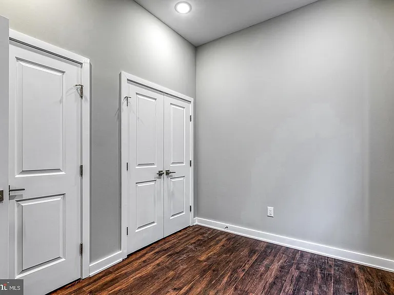 1316 S Broad St #1R — Photo 12