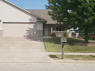 340 Clover Ln, Lomira, WI 53048