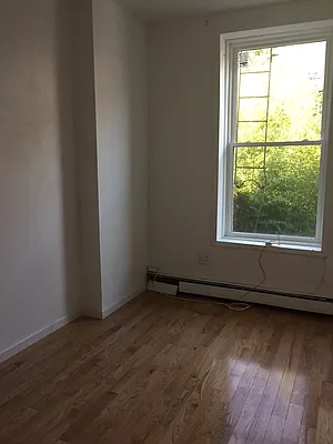 Rented by Moving Forward Real Estate NYC | media 16