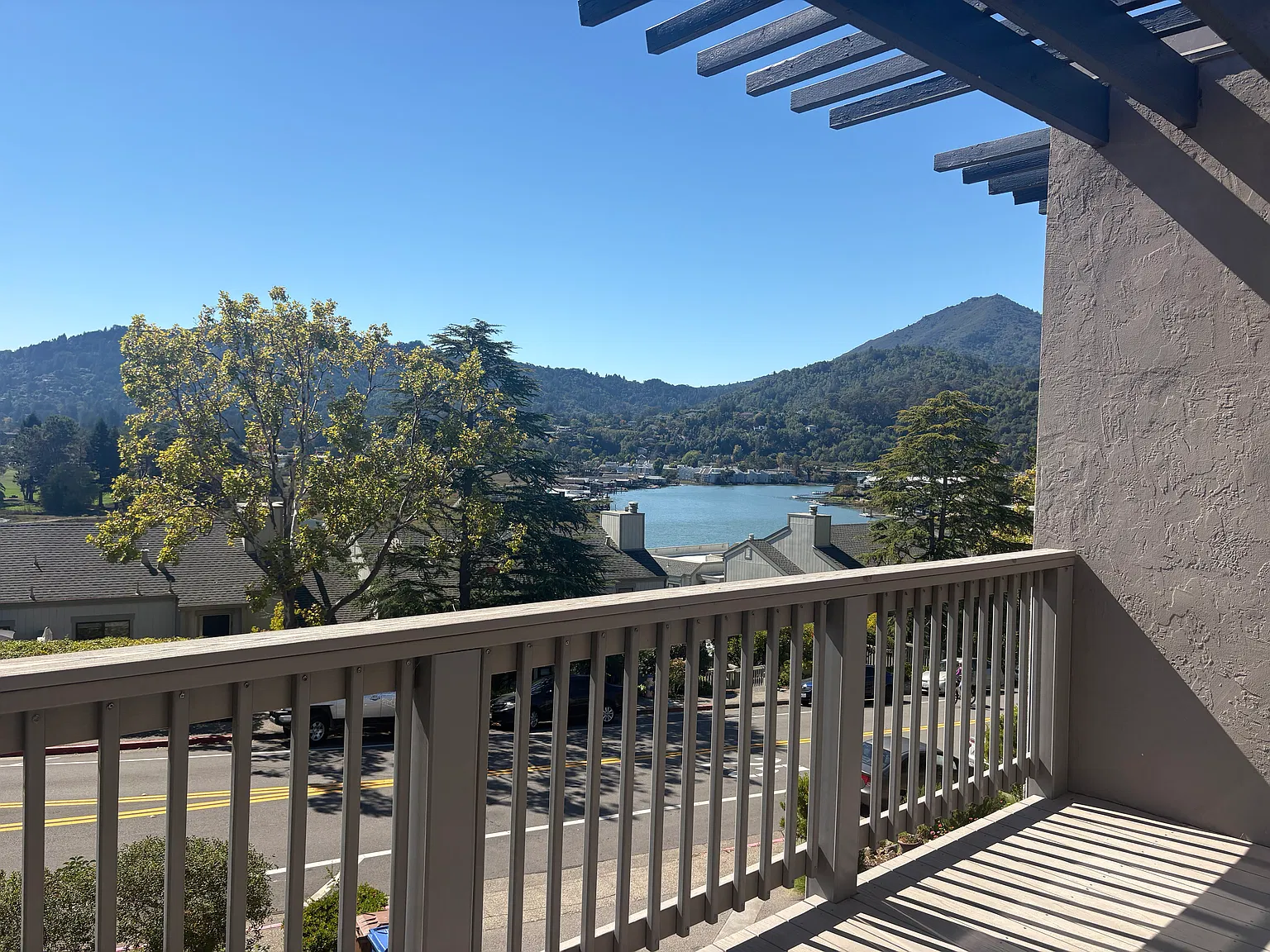 2 bed, 1.5 bath, 1125 sqft, $3,350 — Photo 1