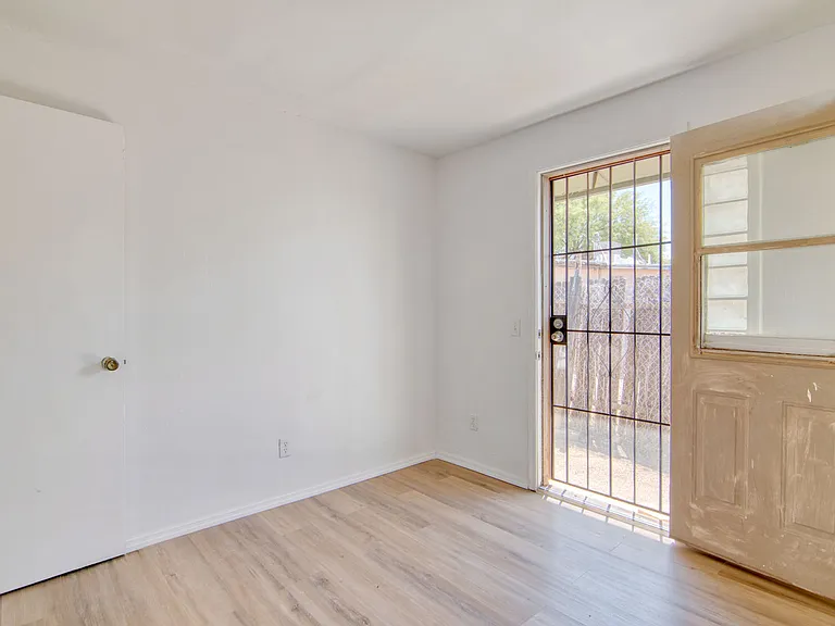 5655 E 28th St #5655 — Photo 4
