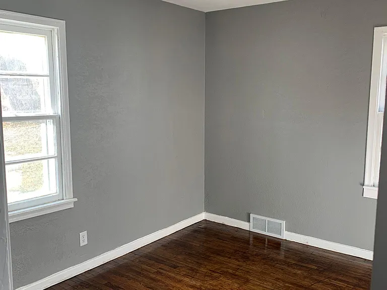 4011 Fort St — Photo 12