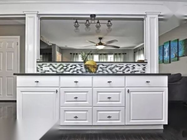 398 Center St