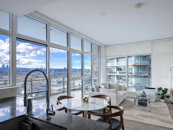 5333 Goring St #1506, Burnaby, BC V5B 3A3