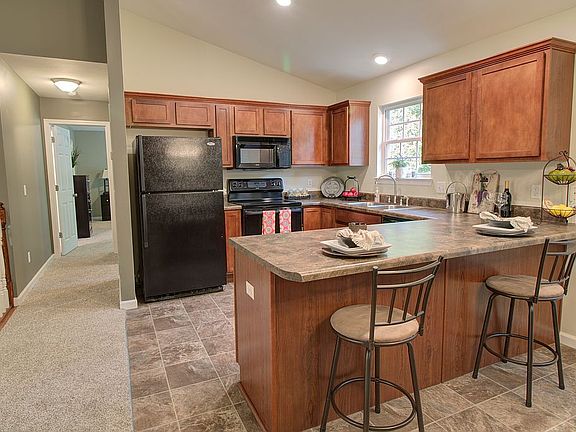 4th image of 280 Creekwood Blvd