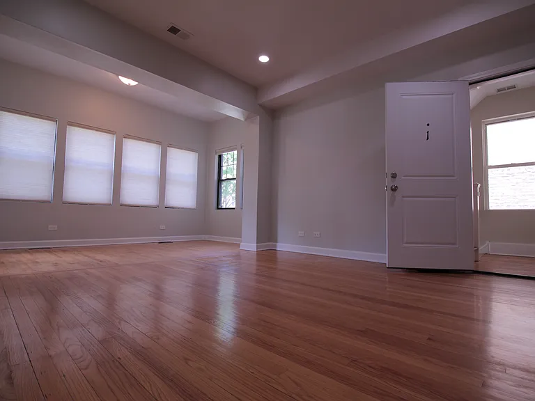 Living Room & Entrance