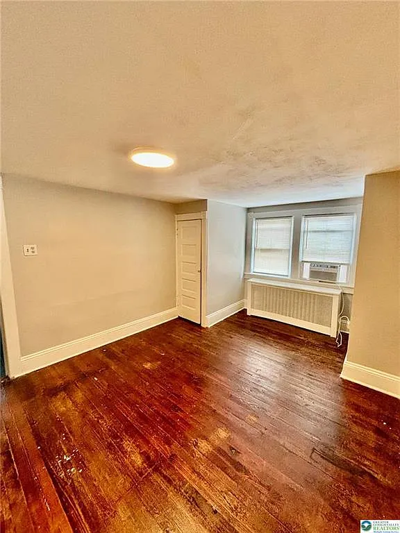 2 bed, 1.5 bath, 640 sqft, $1,600 — Photo 4