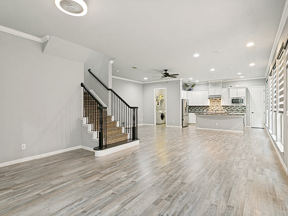 5th image of 2450 Sunderland Ln