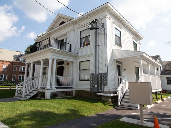 219 Pleasant St #9