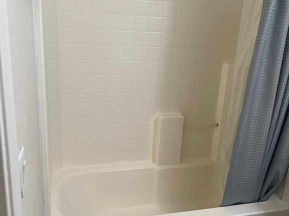 5th image of 6601 W Chickasaw St