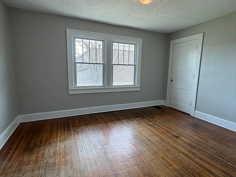3827 Central Ave — Photo 34