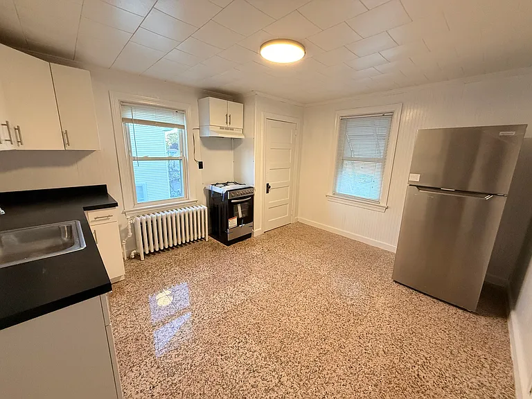 221 N Midland Ave #2 — Photo 6