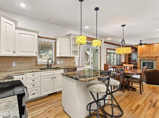 5420 NW 78th Ct, Johnston, IA 50131