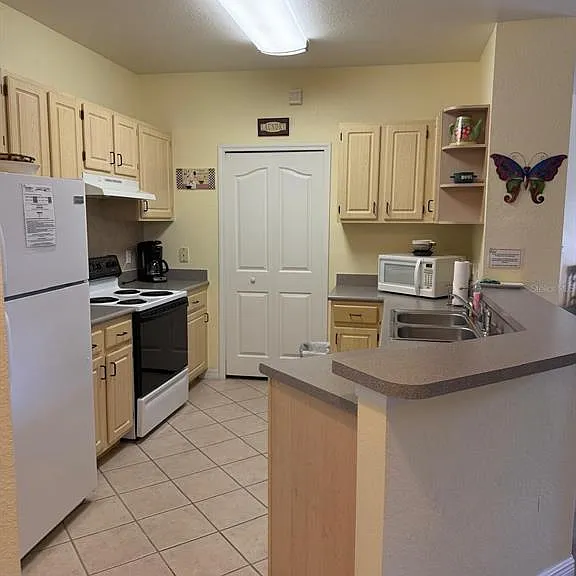 8917 Legacy Ct #207 — Photo 6