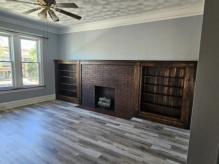 7712 S Carpenter St #2 — Photo 1