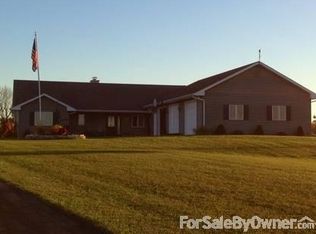 2333 Meadow Way, Manitowoc, WI 54220