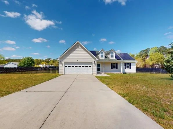 308 Parkton Drive, Richlands, NC 28574