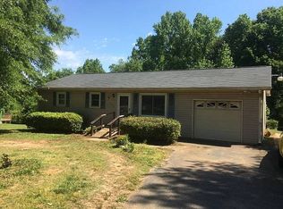 100 Dale St, Moore, SC 29369