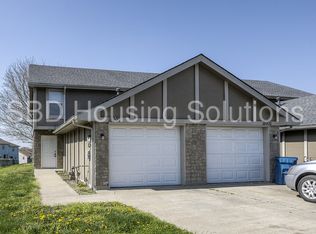 18907 E Manor Ct, Independence, MO 64058