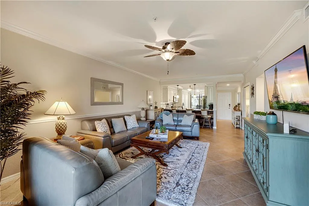 2 bed, 2.0 bath, 1355 sqft, $8,500 — Photo 2